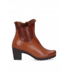 BOTIN PITILLOS TACON BAJO Y PELO